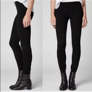 BLANKNYC Caviar Skinny Pants Leggings size 26 28”
Inseam Black EUC